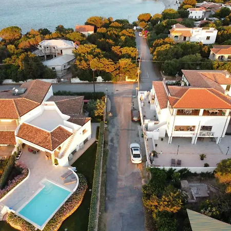 House Ilaria- Smeraldo *